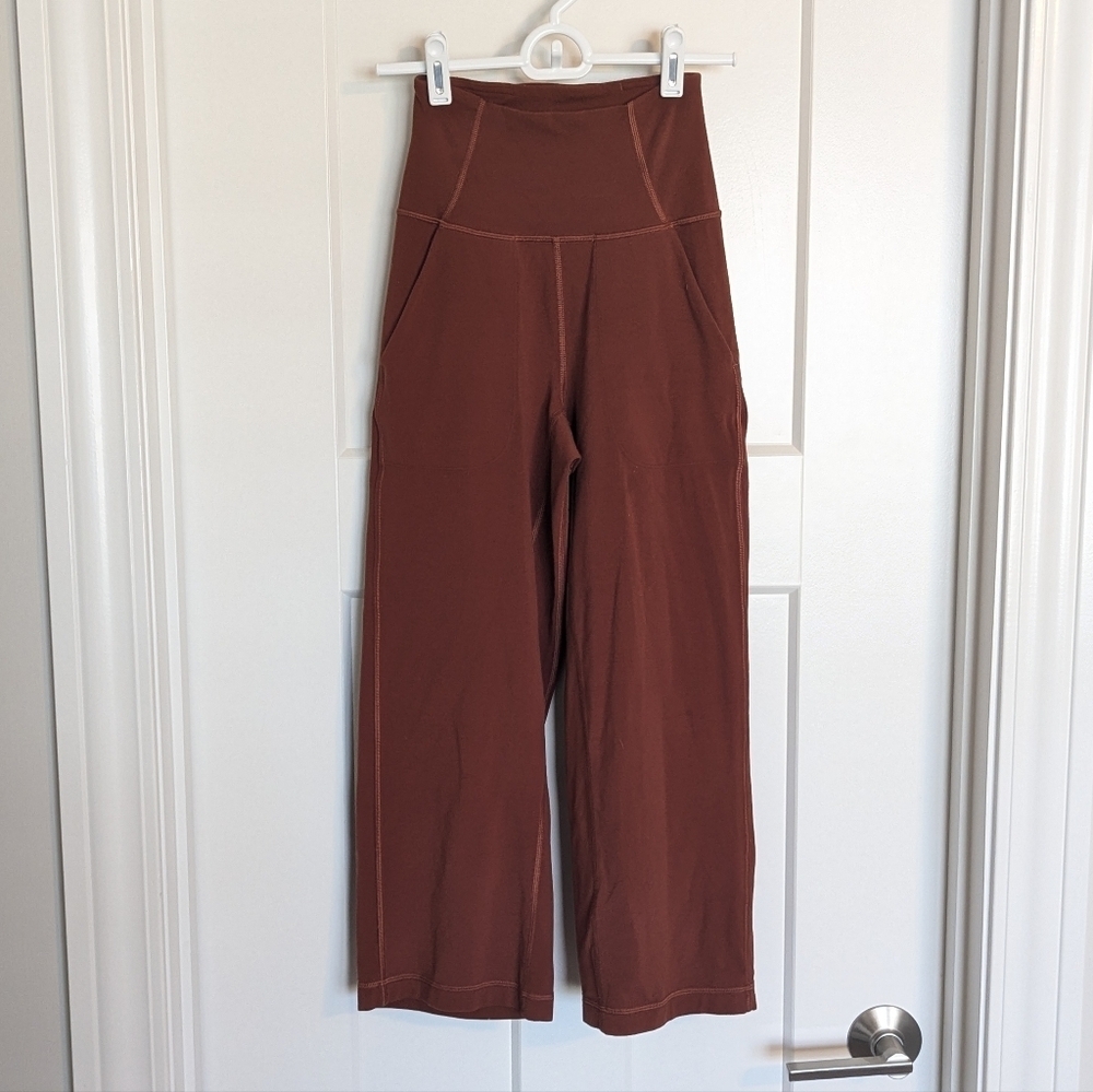 Lululemon Align HR Wide Leg 23" Crop Pants - Dark Terracotta Rust Orange sz 0